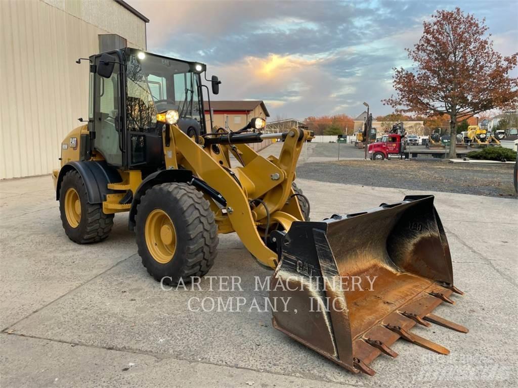 CAT 908 Tekerlekli yükleyiciler
