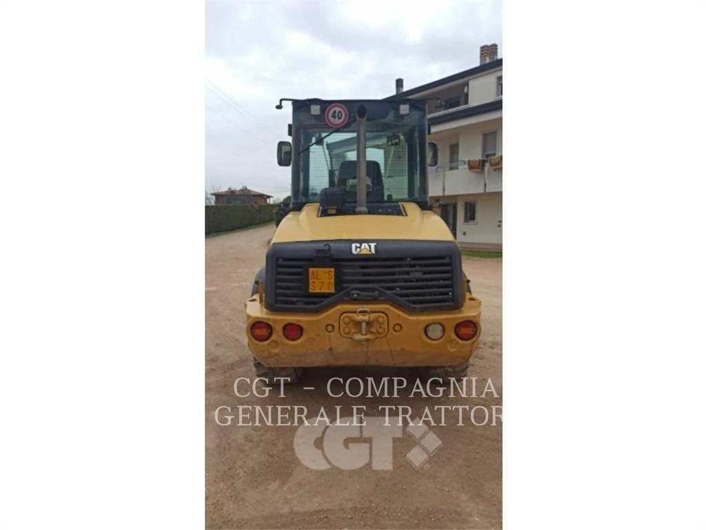 CAT 908 Tekerlekli yükleyiciler