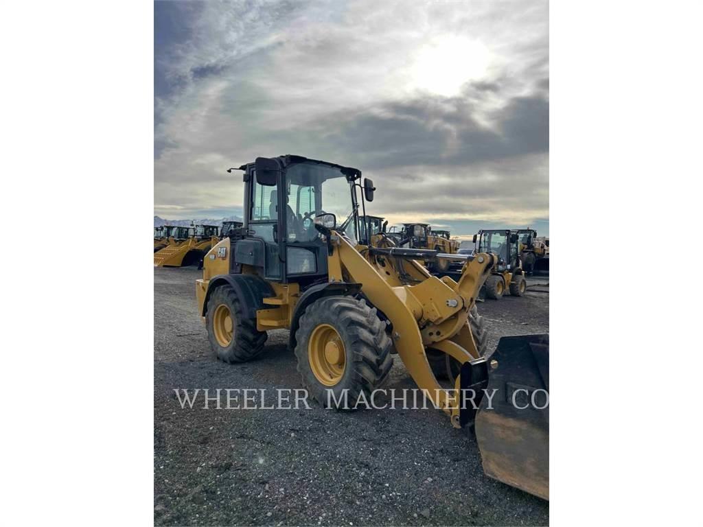 CAT 908 Tekerlekli yükleyiciler