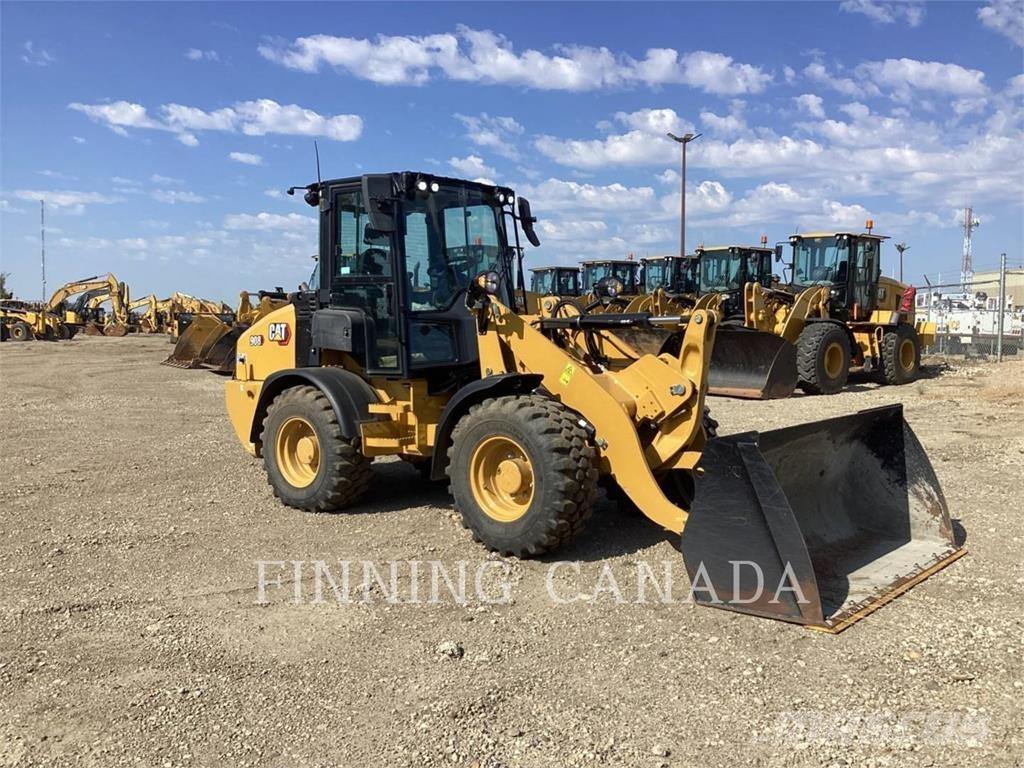 CAT 908 Tekerlekli yükleyiciler