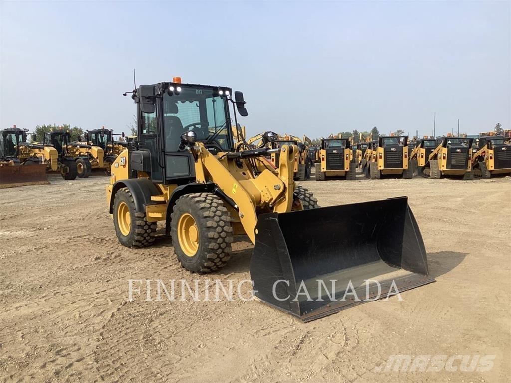 CAT 908 Tekerlekli yükleyiciler