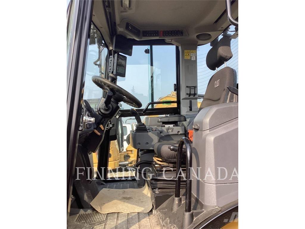 CAT 908 Tekerlekli yükleyiciler
