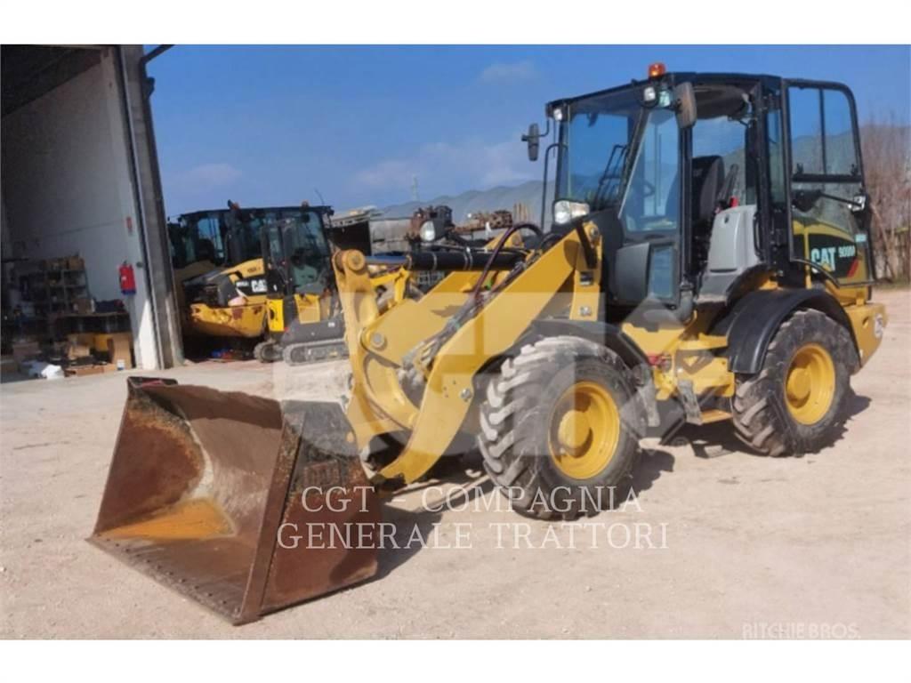CAT 908 M Tekerlekli yükleyiciler
