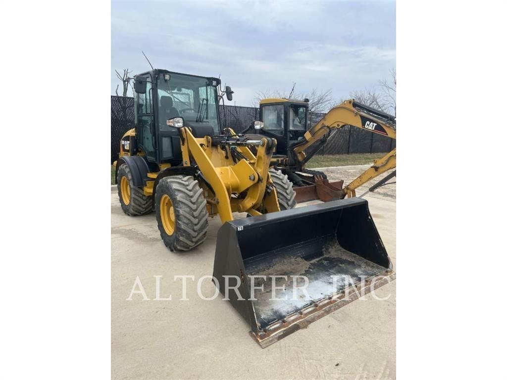 CAT 908M Mini yükleyiciler