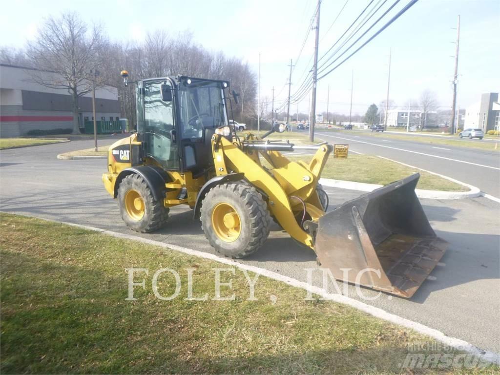 CAT 908M Tekerlekli yükleyiciler