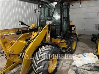 CAT 908M Mini yükleyiciler