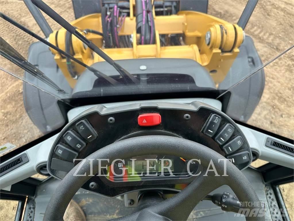 CAT 908M Tekerlekli yükleyiciler