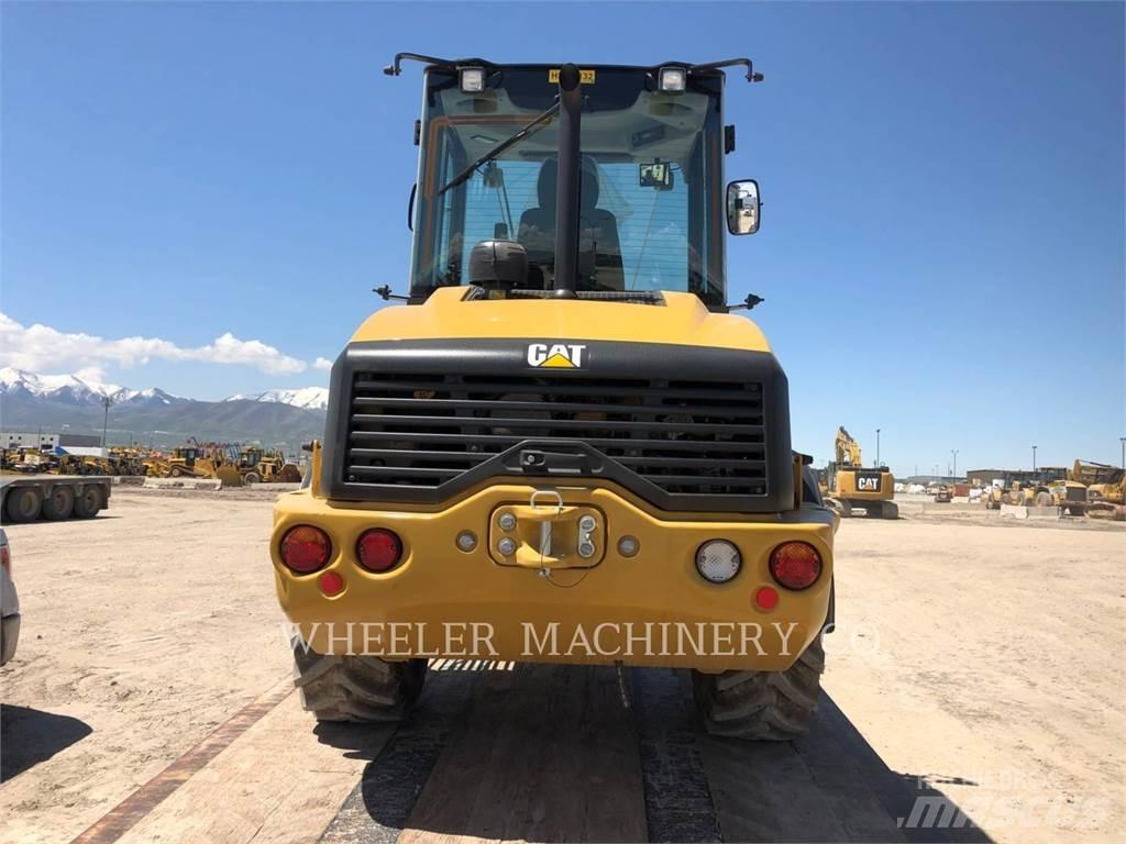 CAT 908M Tekerlekli yükleyiciler