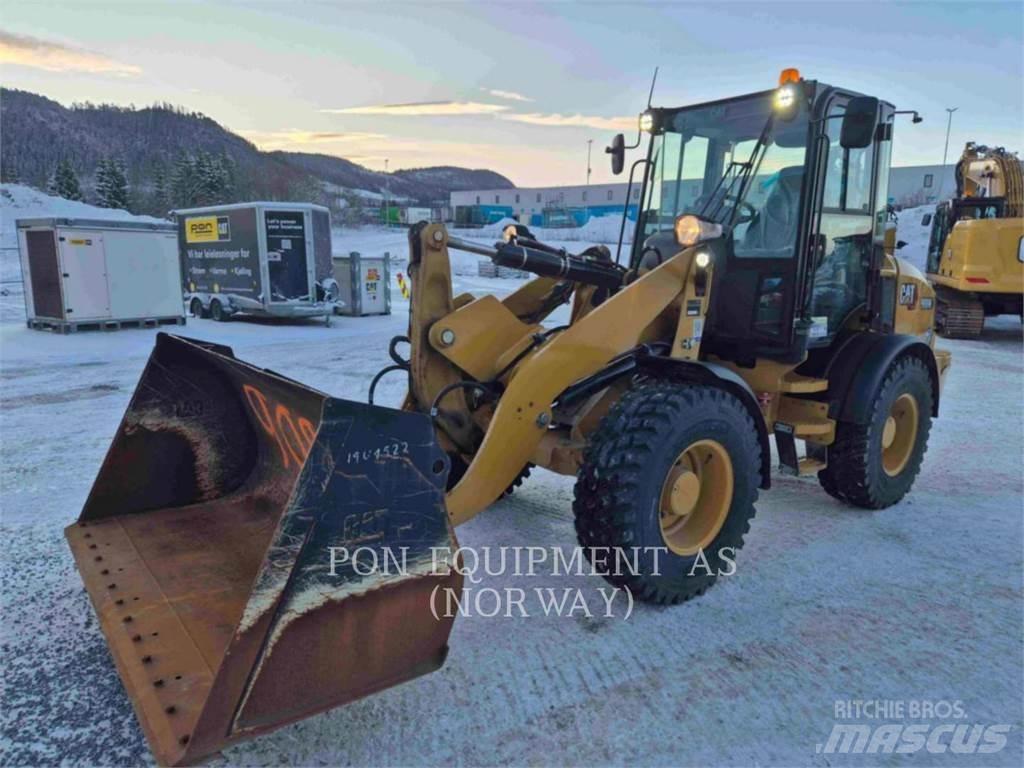 CAT 908M Tekerlekli yükleyiciler