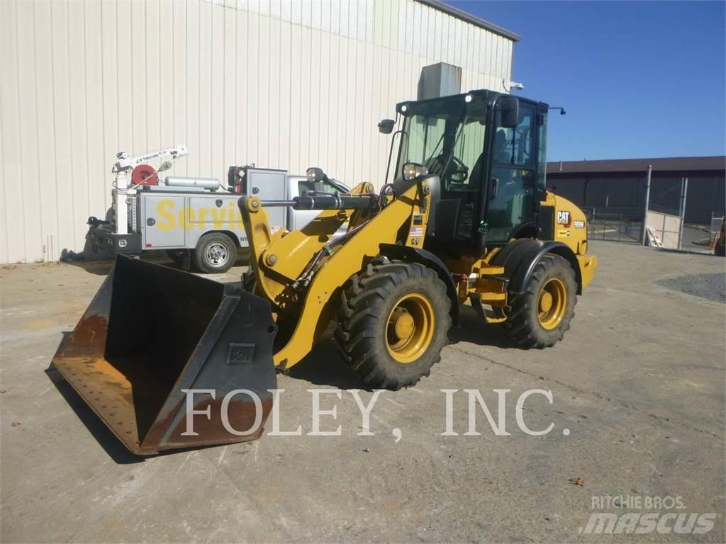 CAT 908M Tekerlekli yükleyiciler