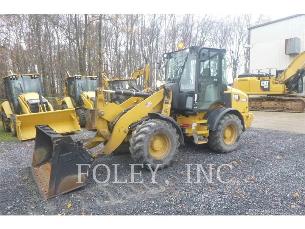 CAT 908M Tekerlekli yükleyiciler