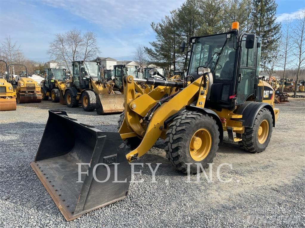 CAT 908M Tekerlekli yükleyiciler