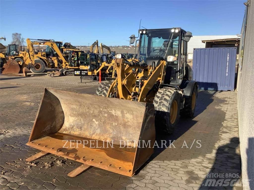 CAT 908M Tekerlekli yükleyiciler