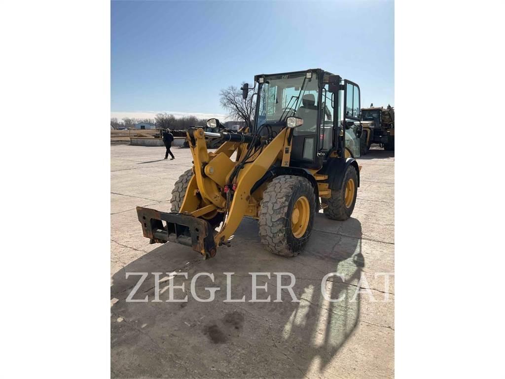 CAT 908M Tekerlekli yükleyiciler
