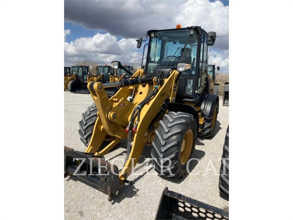 CAT 908M Tekerlekli yükleyiciler