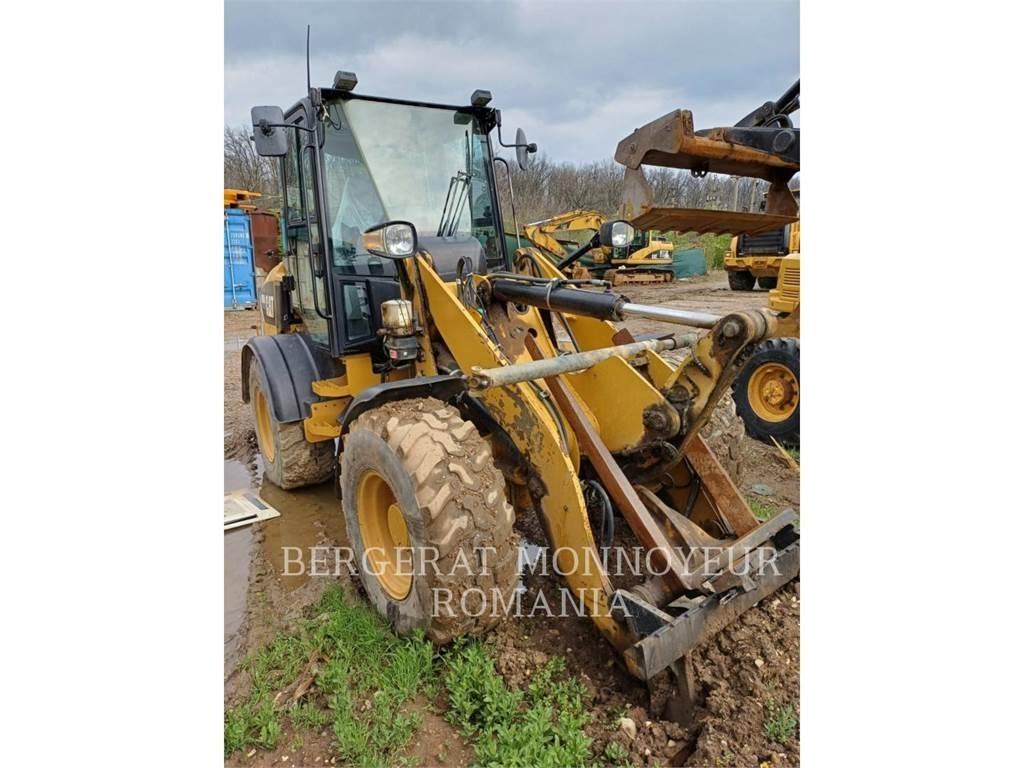 CAT 908M Tekerlekli yükleyiciler