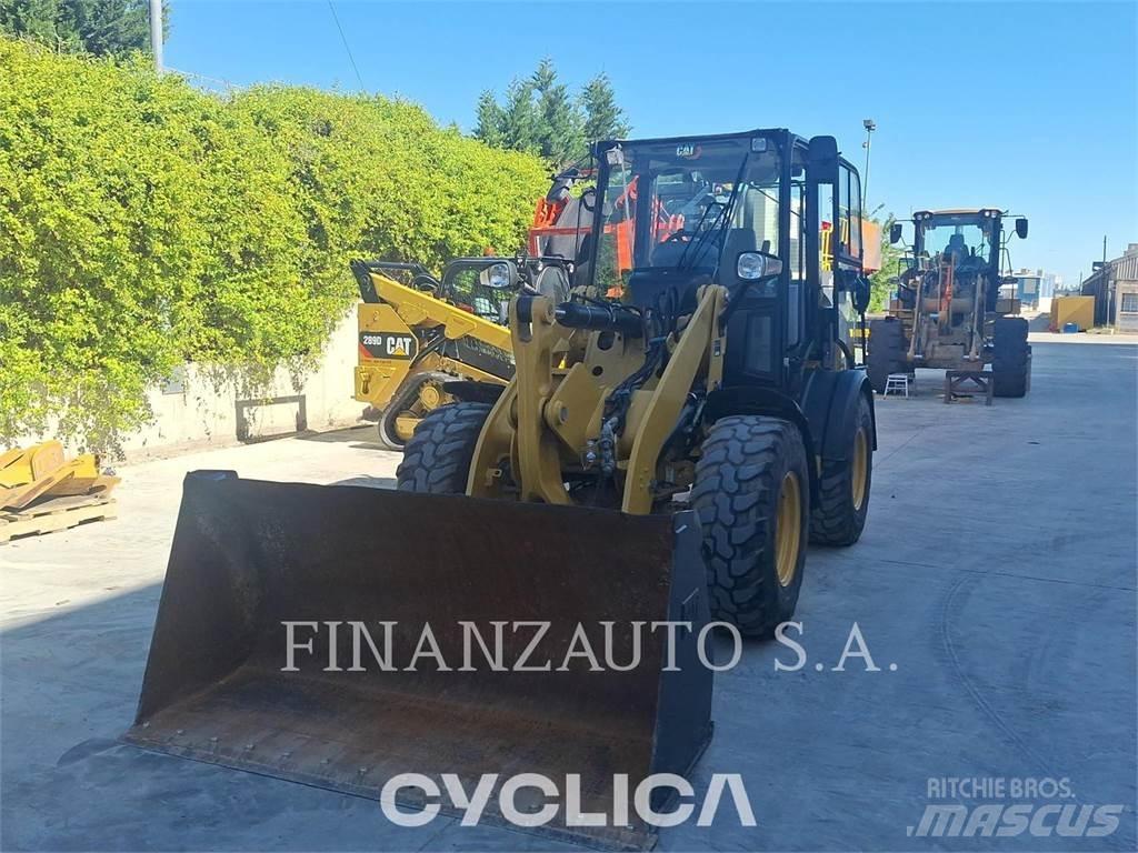 CAT 908M Tekerlekli yükleyiciler