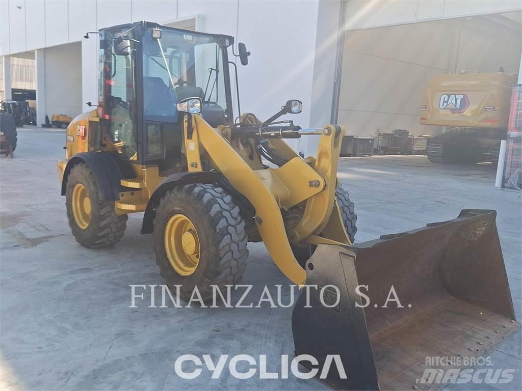 CAT 908M Tekerlekli yükleyiciler