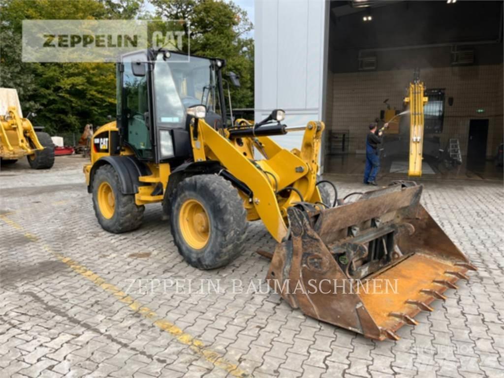 CAT 908M Tekerlekli yükleyiciler