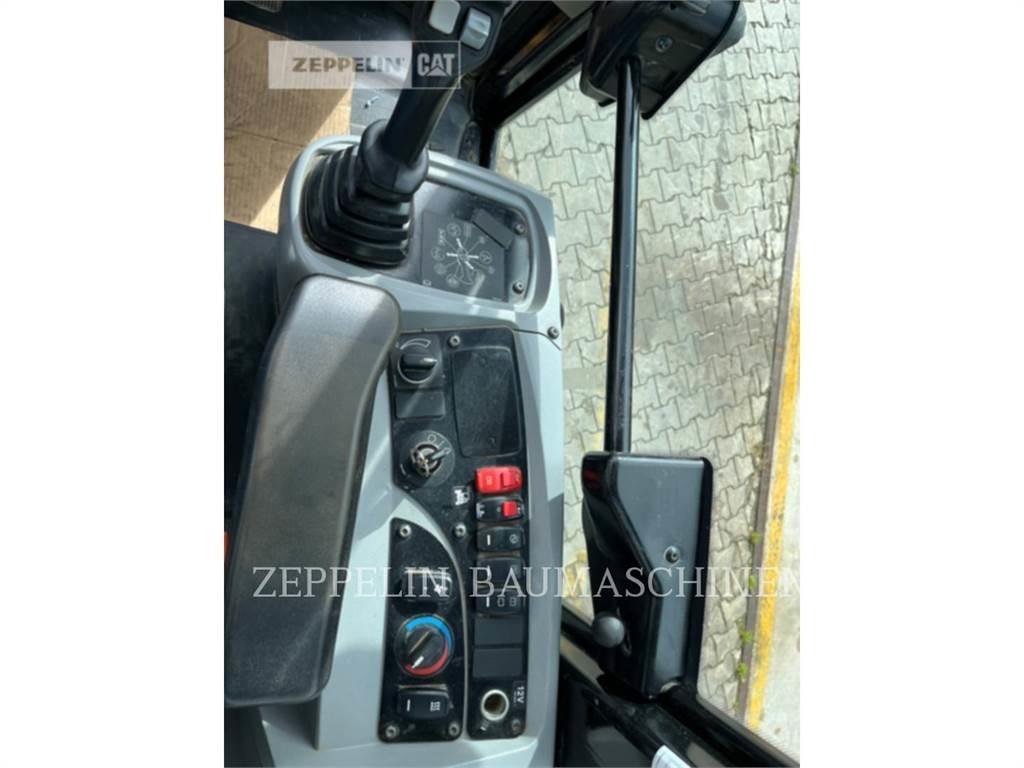 CAT 908M Tekerlekli yükleyiciler