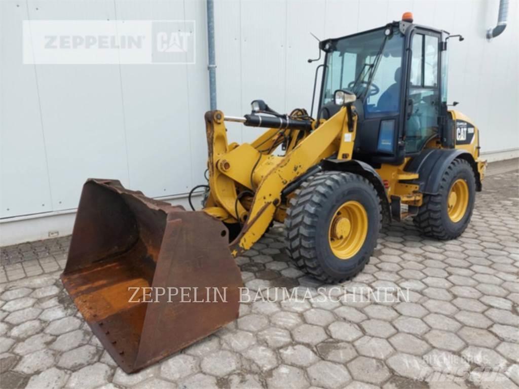 CAT 908M Tekerlekli yükleyiciler