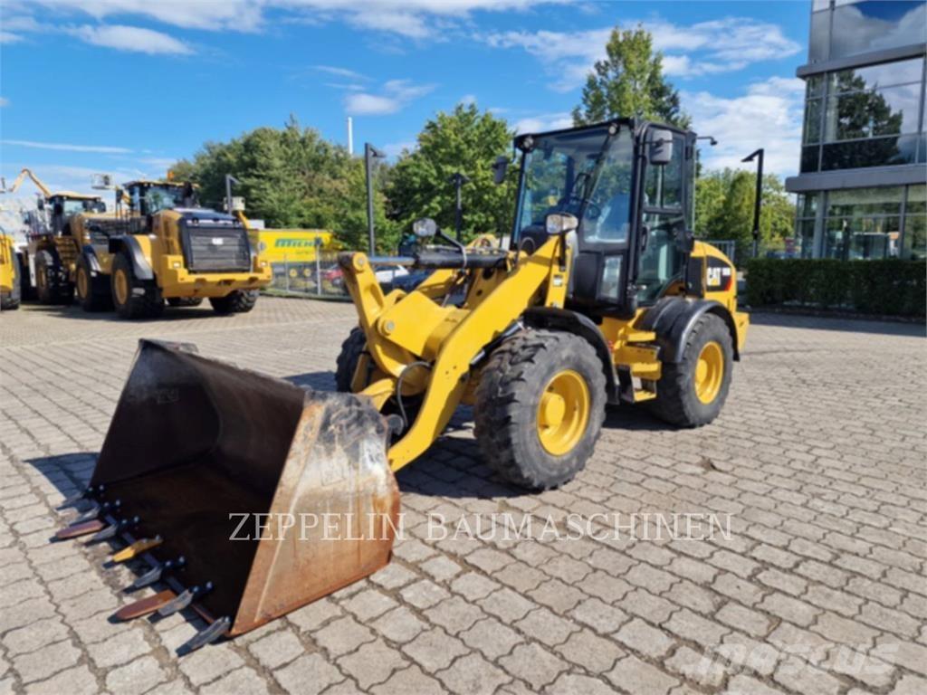 CAT 908M Tekerlekli yükleyiciler
