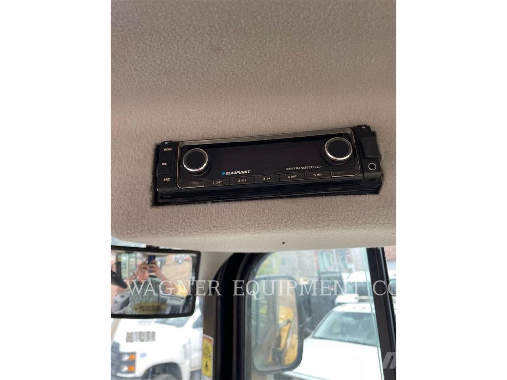 CAT 908M Tekerlekli yükleyiciler