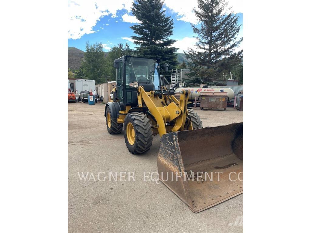 CAT 908M Tekerlekli yükleyiciler