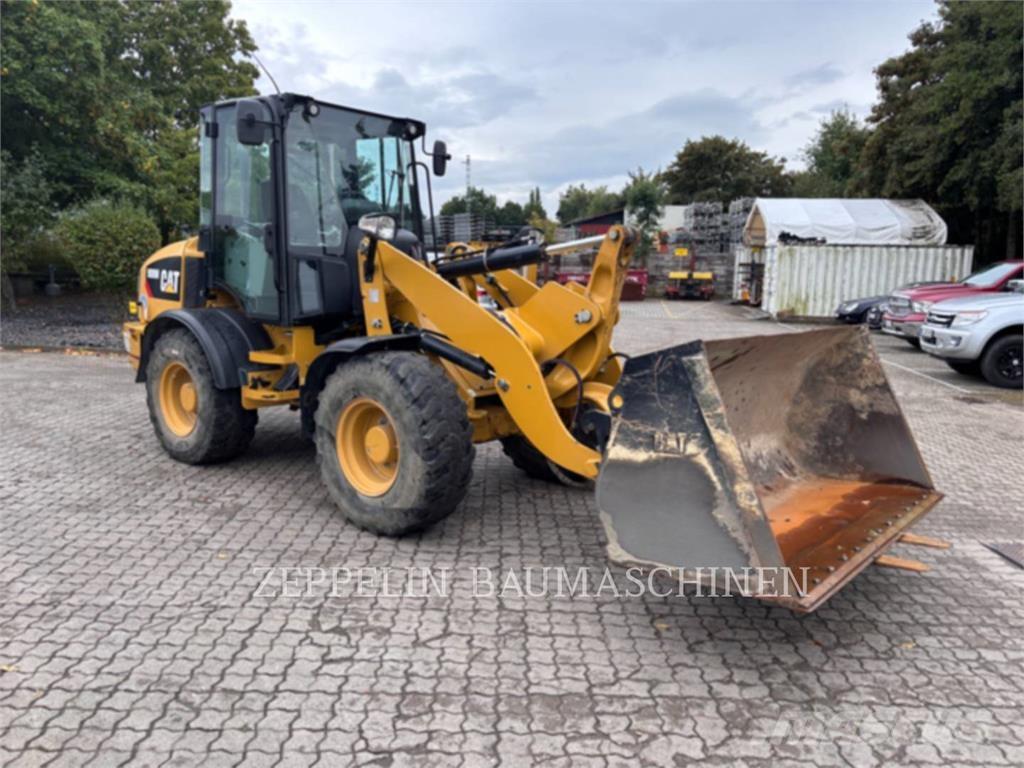 CAT 908M Tekerlekli yükleyiciler