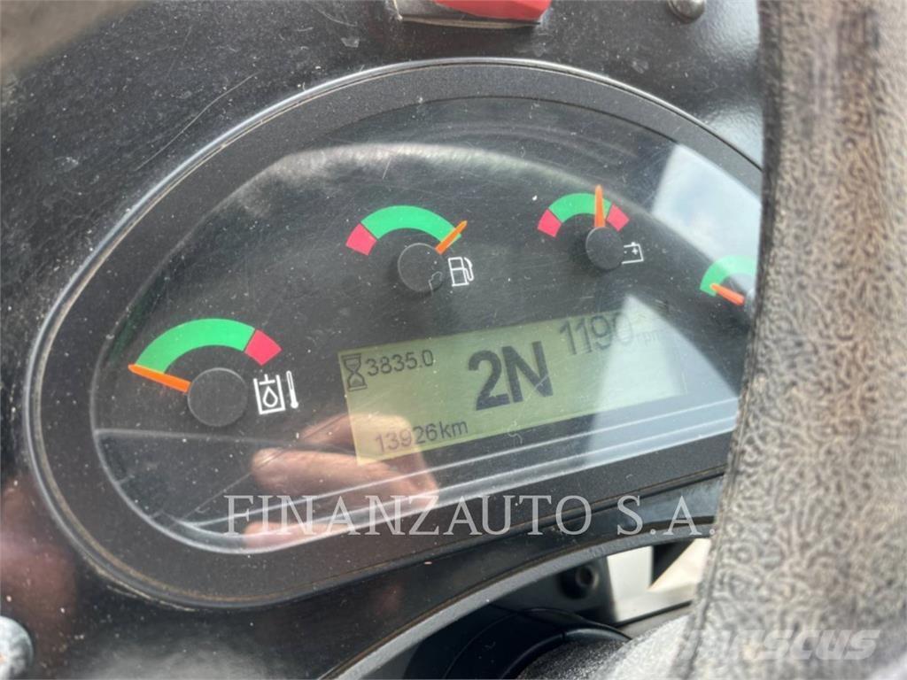 CAT 908M Tekerlekli yükleyiciler