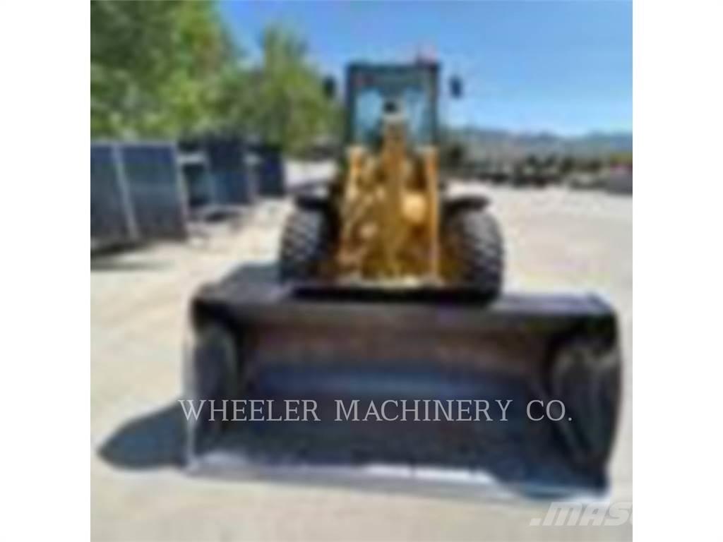 CAT 910 Tekerlekli yükleyiciler