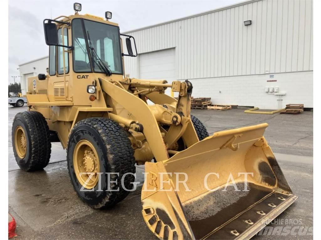 CAT 916 Tekerlekli yükleyiciler