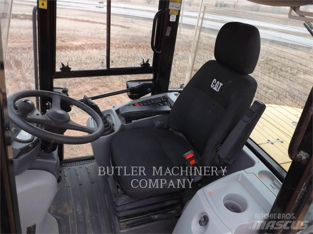 CAT 918M Tekerlekli yükleyiciler