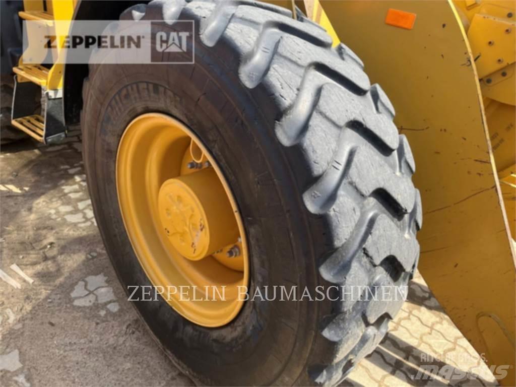 CAT 918M Tekerlekli yükleyiciler