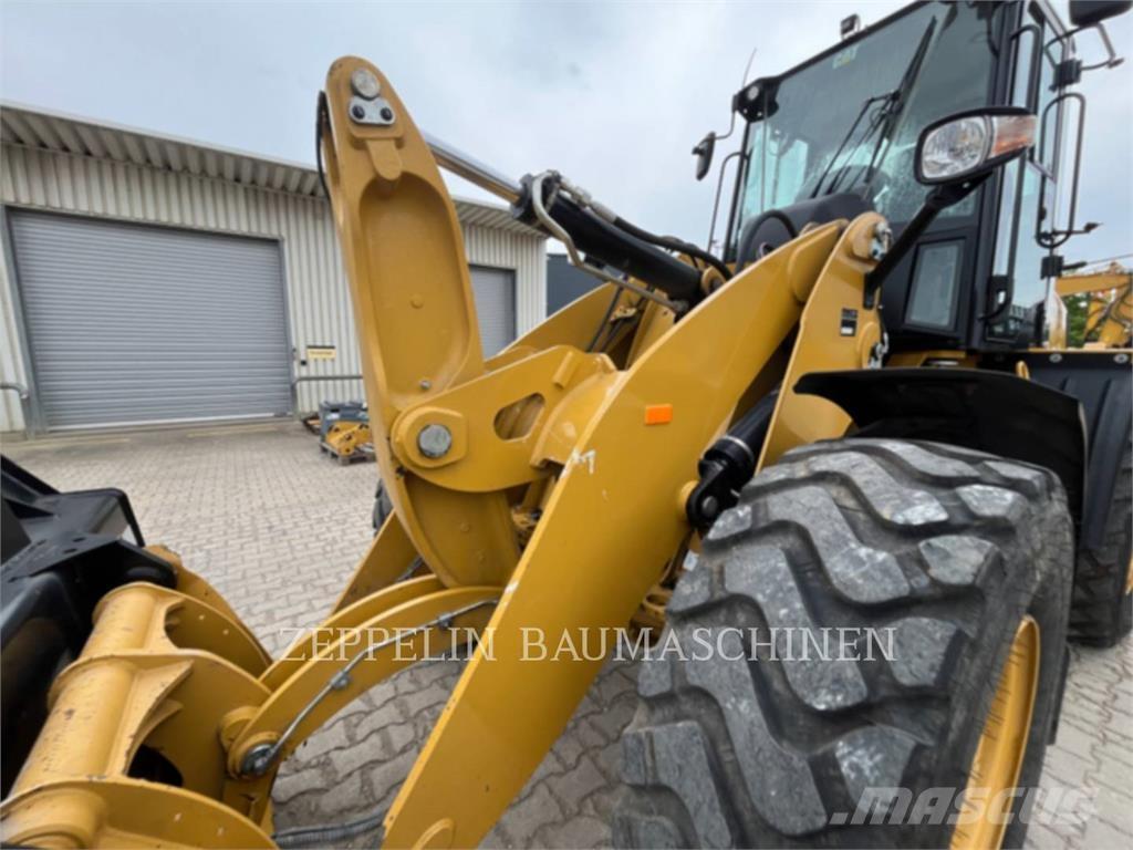 CAT 918M Tekerlekli yükleyiciler