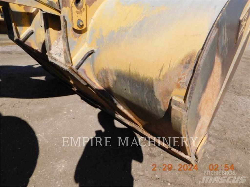 CAT 926M Tekerlekli yükleyiciler