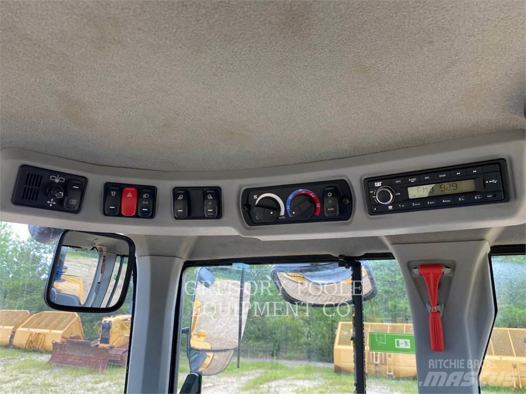 CAT 926M Tekerlekli yükleyiciler