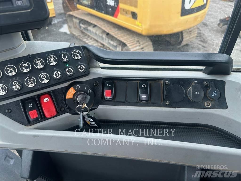 CAT 926M Tekerlekli yükleyiciler