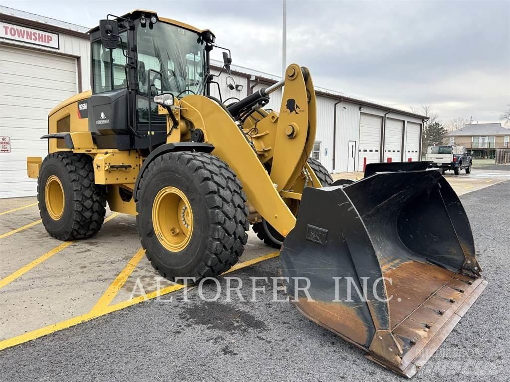 CAT 926M Tekerlekli yükleyiciler