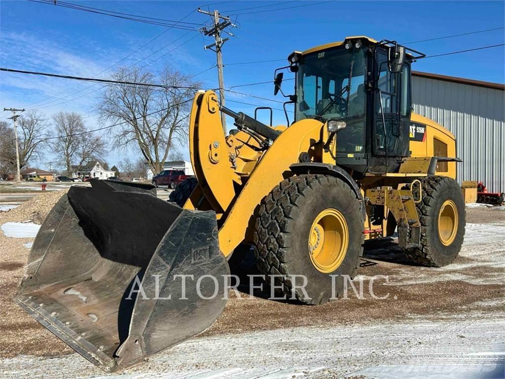 CAT 926M Tekerlekli yükleyiciler