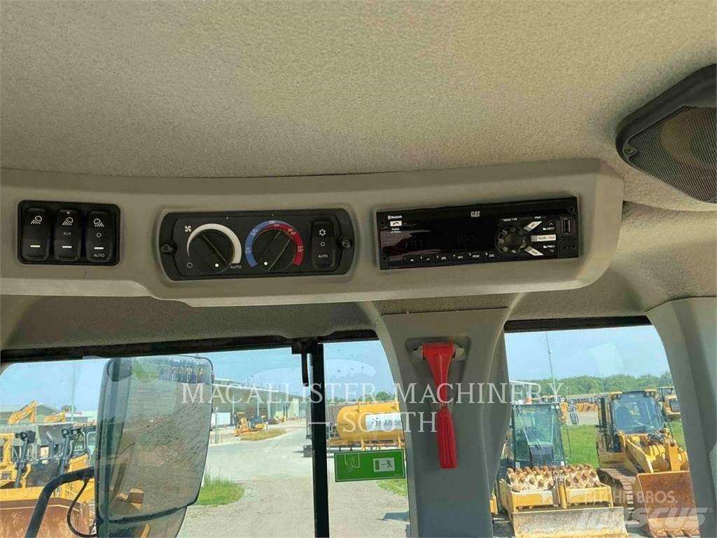 CAT 926M Tekerlekli yükleyiciler