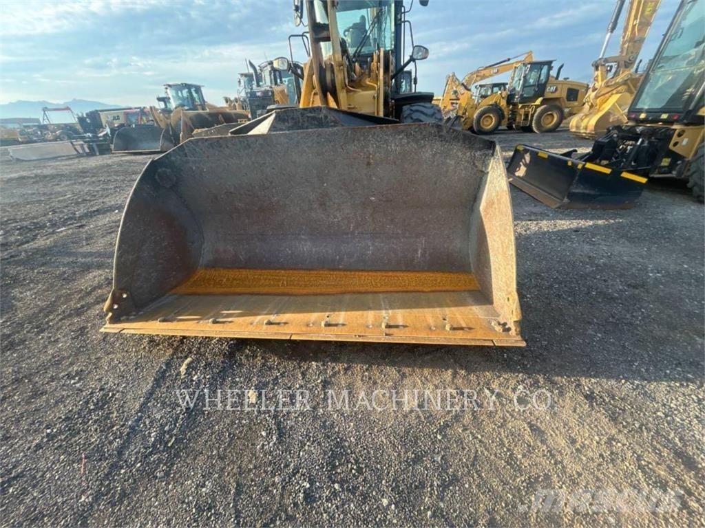 CAT 926M HL QC Tekerlekli yükleyiciler