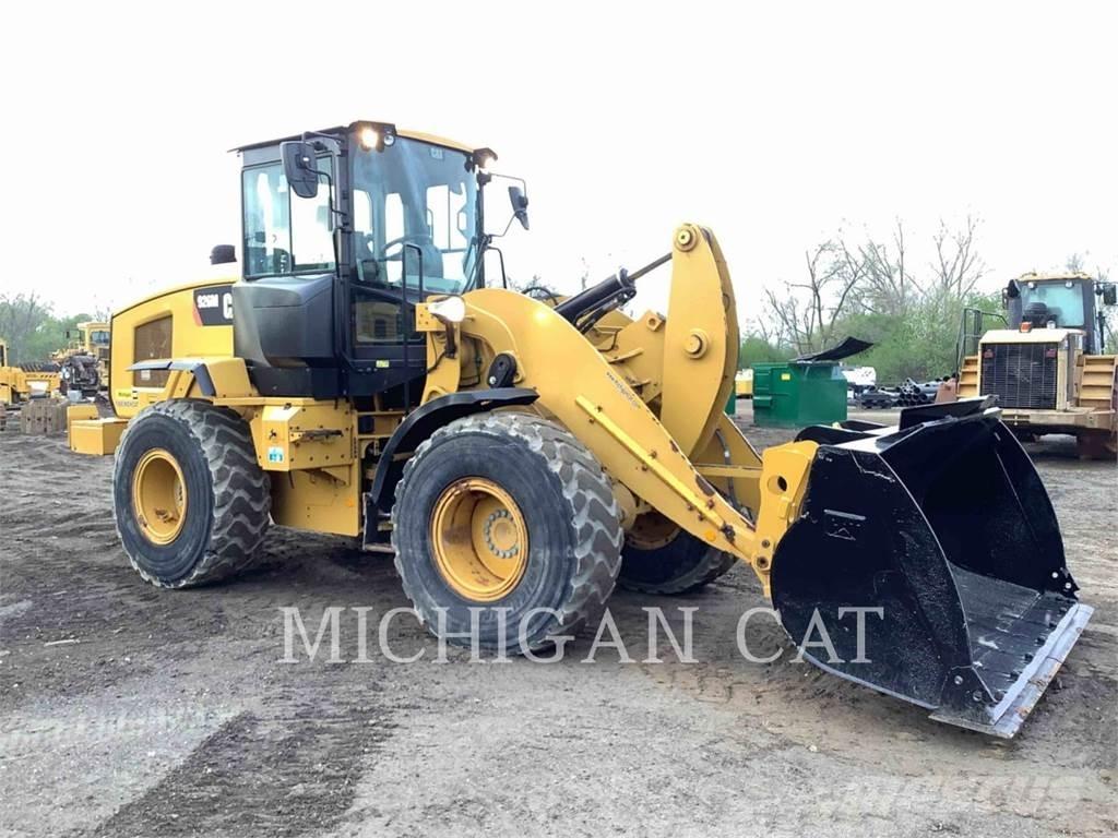 CAT 926M Q Tekerlekli yükleyiciler