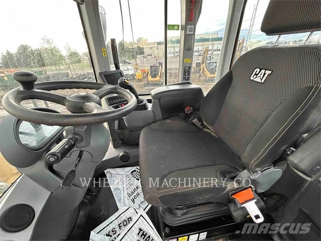 CAT 926M QC Tekerlekli yükleyiciler