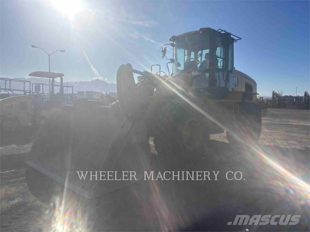 CAT 926M QC Tekerlekli yükleyiciler