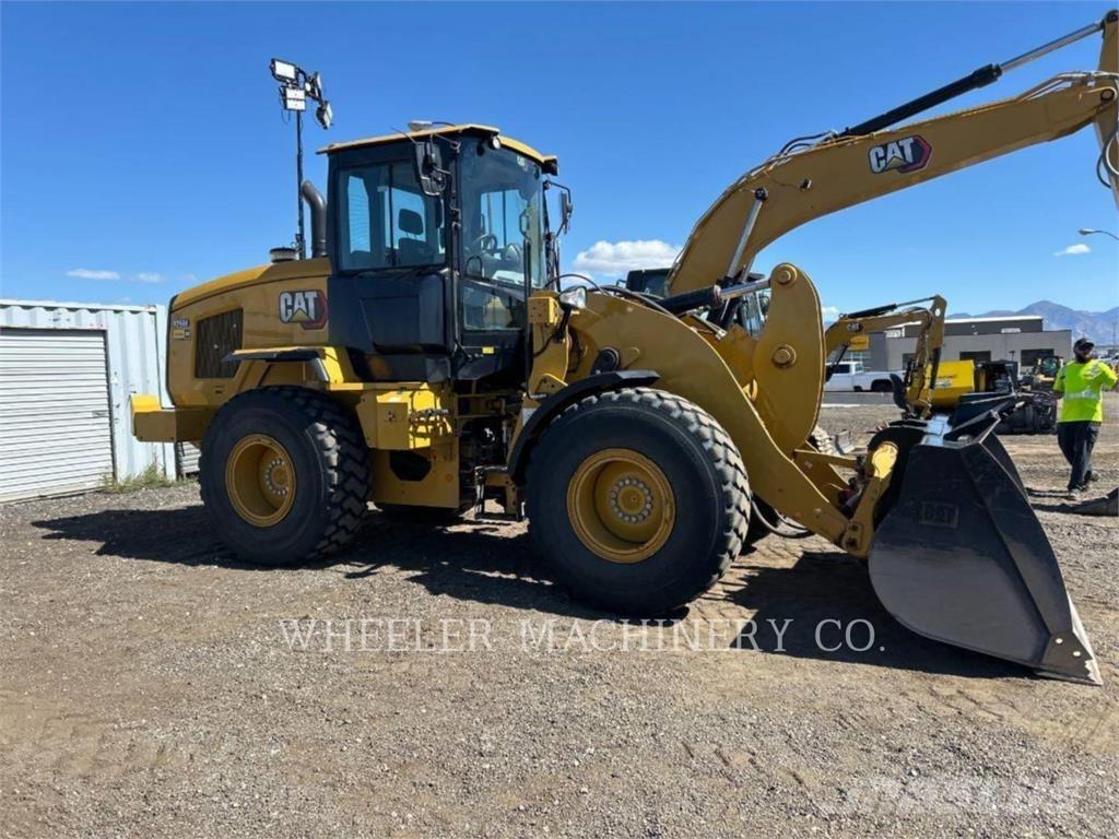 CAT 926M QC 3V Tekerlekli yükleyiciler