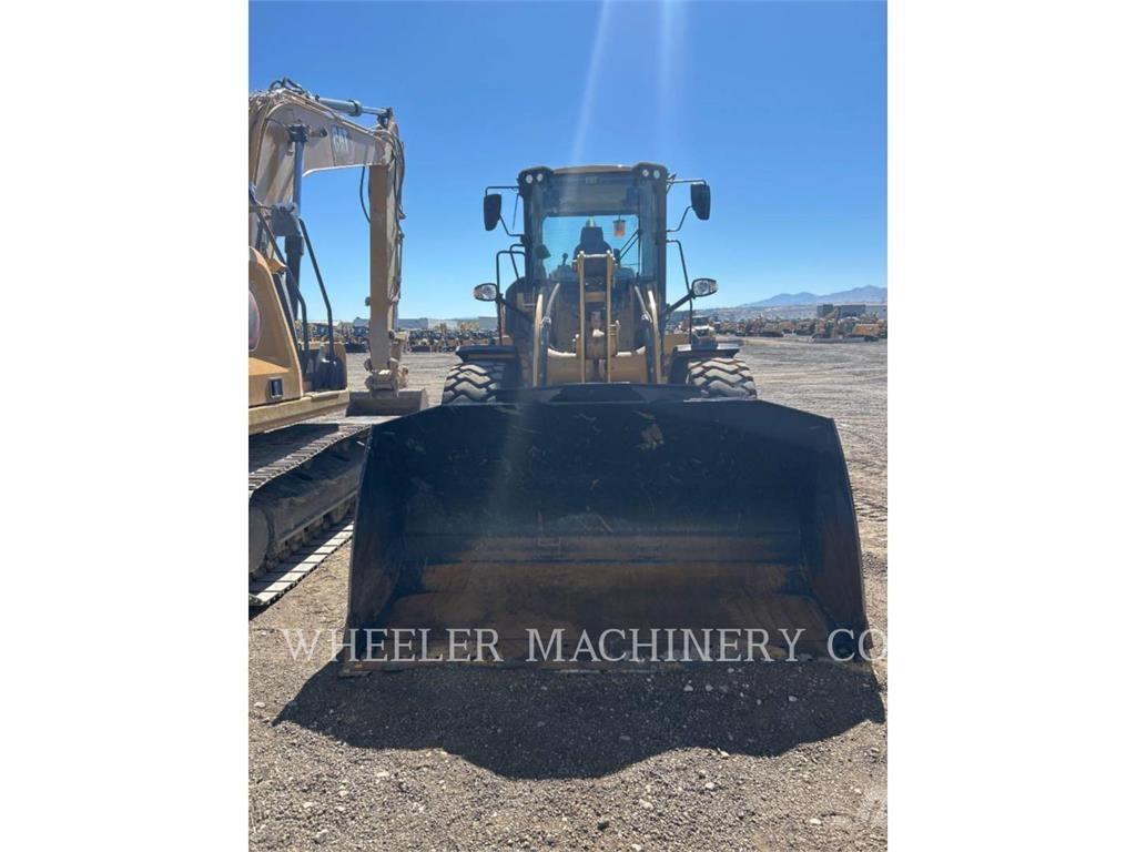 CAT 926M QC 3V Tekerlekli yükleyiciler