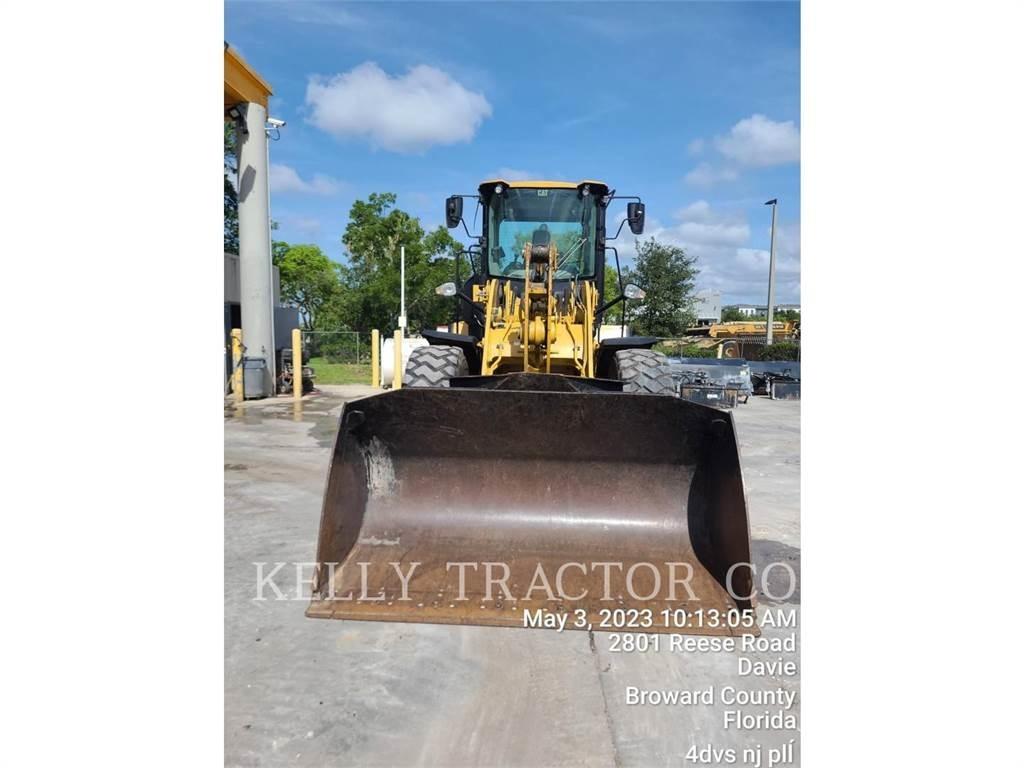 CAT 930M Tekerlekli yükleyiciler