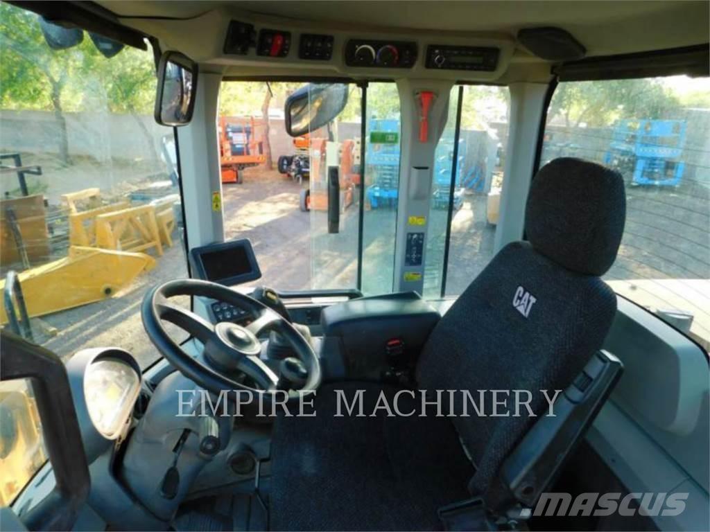 CAT 930M Tekerlekli yükleyiciler