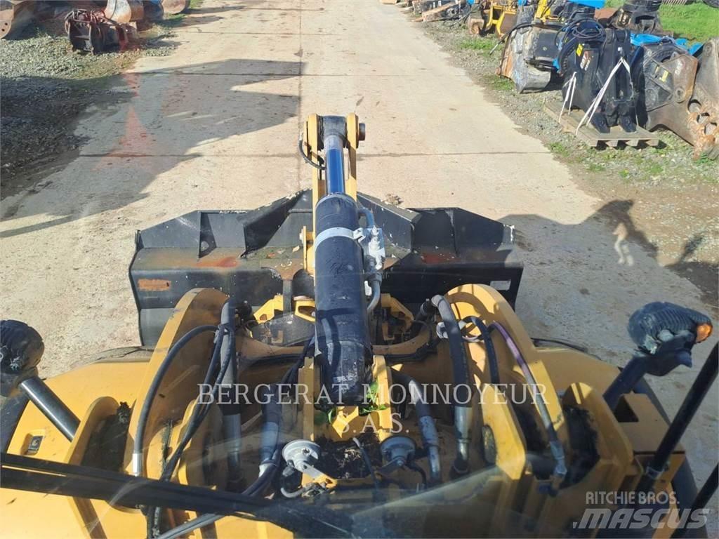 CAT 930M Tekerlekli yükleyiciler